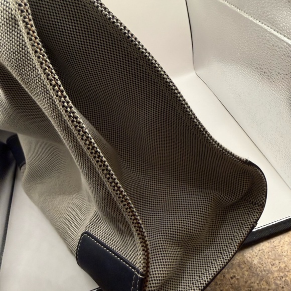 Tory Burch Bag - Picture 6 of 10